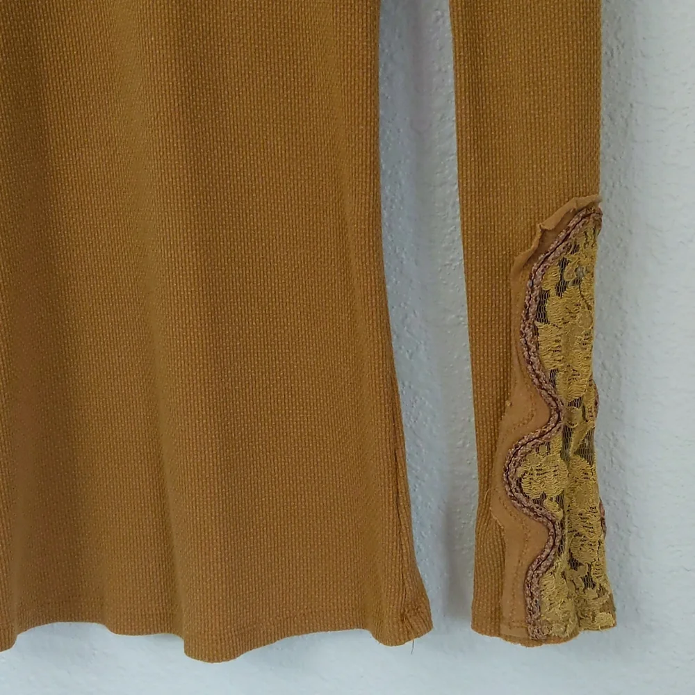 Free People Crafty Cuff Gold Lace Thermal Top S